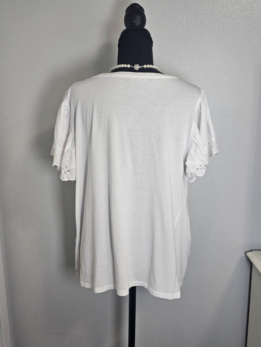 T Tahari White Eyelet Flutter Sleeves Top Cotton Women's - Size 1XL - Picture 3 of 7